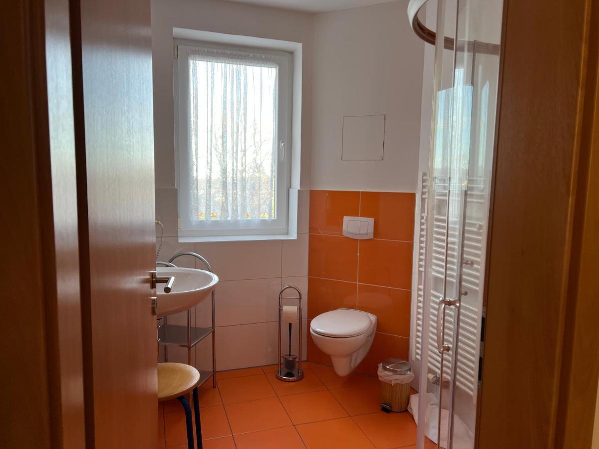 Gaststaette & Pension Waldschloesschen Oberhof  Esterno foto