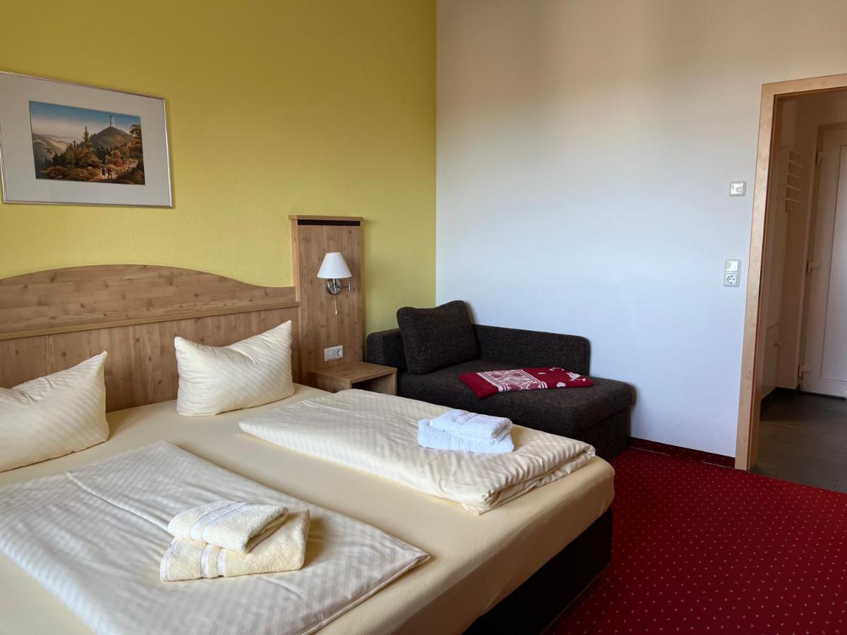 Gaststaette & Pension Waldschloesschen Oberhof  Esterno foto