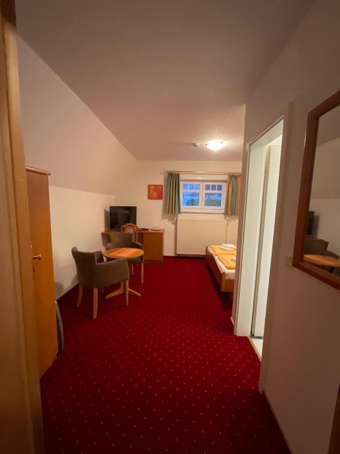 Gaststaette & Pension Waldschloesschen Oberhof  Esterno foto