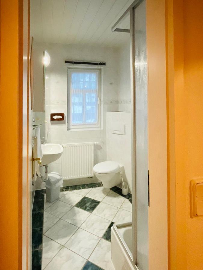 Gaststaette & Pension Waldschloesschen Oberhof  Esterno foto